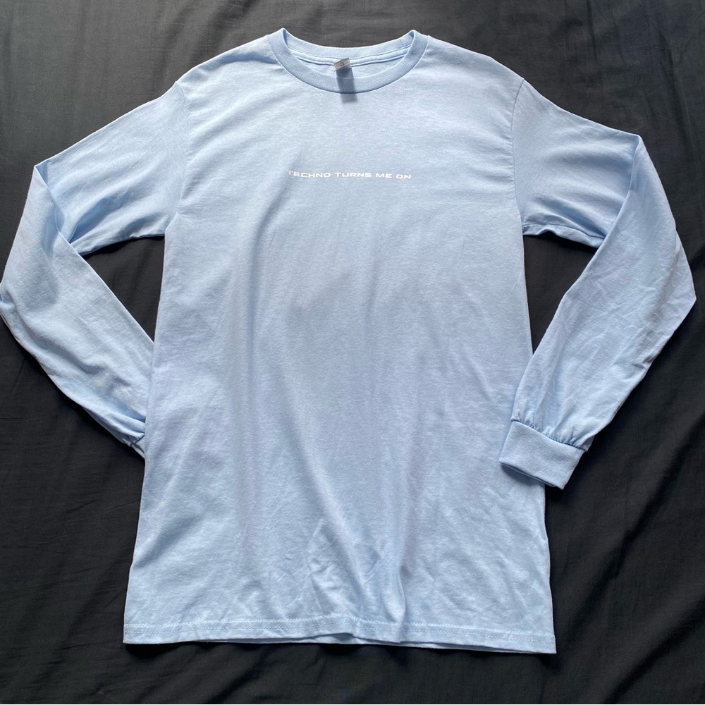 Gildan Light Blue Long Sleeve Tee "TECHNO TURNS ME ON"